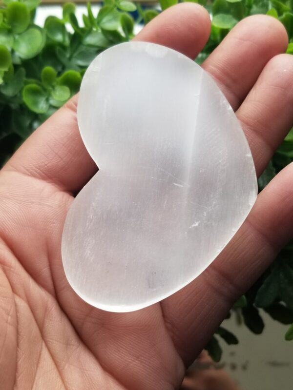 Selenite Heart Charging Plate 3 inches